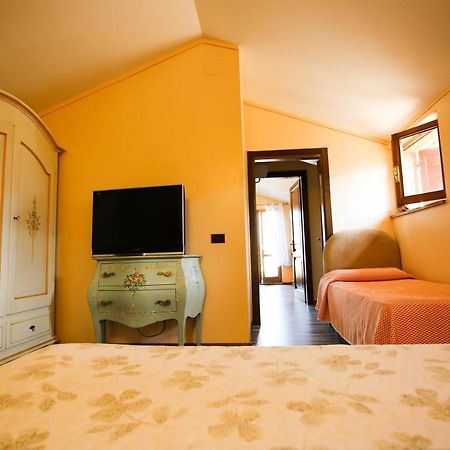 Hotel Benedetti Campello sul Clitunno Buitenkant foto