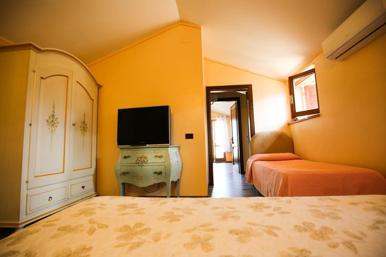 Hotel Benedetti Campello sul Clitunno Buitenkant foto