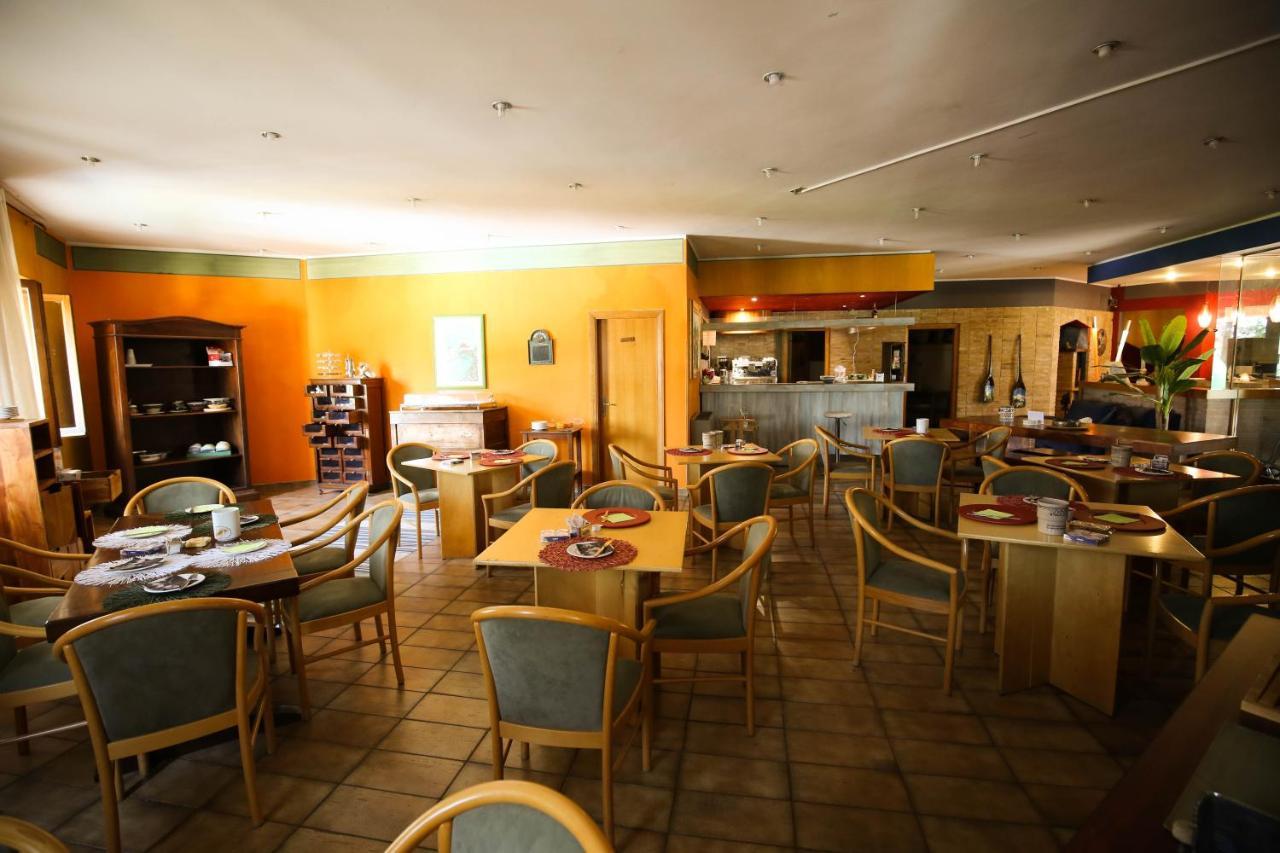 Hotel Benedetti Campello sul Clitunno Buitenkant foto