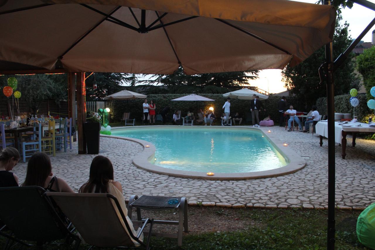 Hotel Benedetti Campello sul Clitunno Buitenkant foto